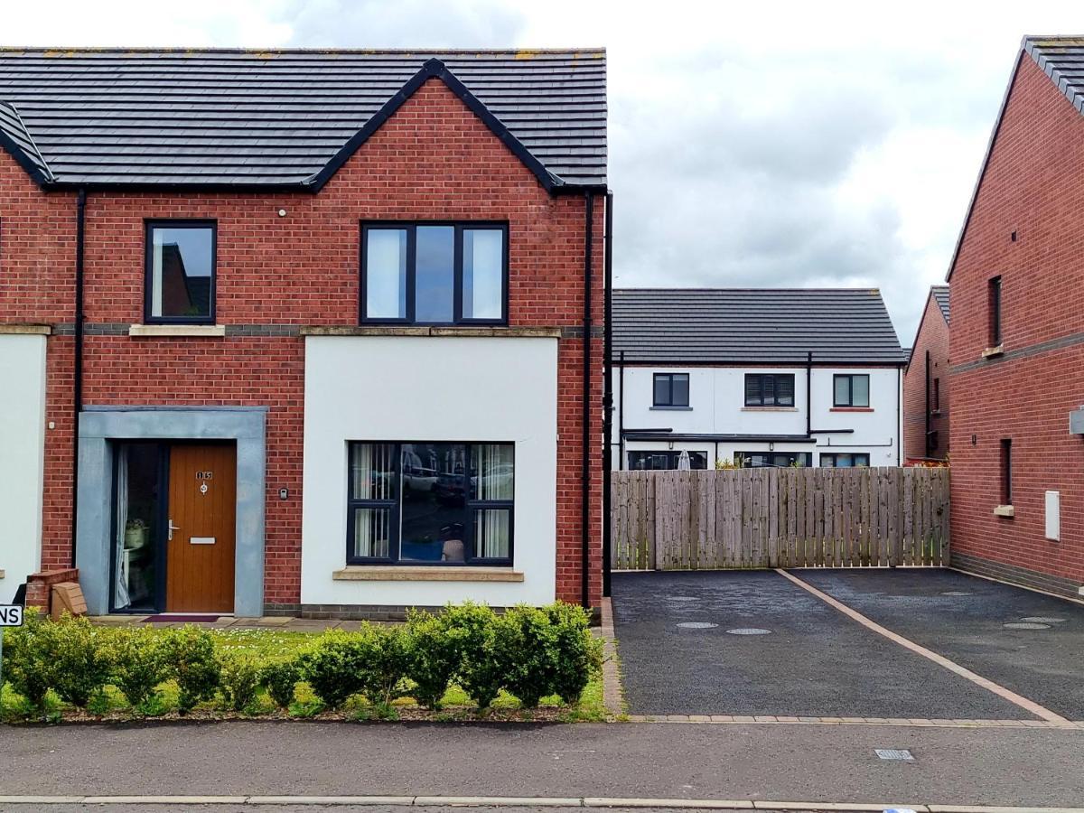 Modern 3 Bedroom Semi Detached Home Limavady Exterior foto